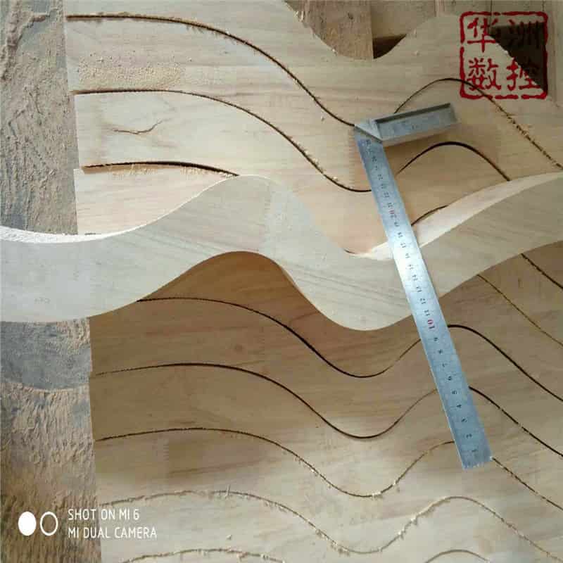 华洲数控木工数控带锯机为什么能适应各种产品的切割5.jpg